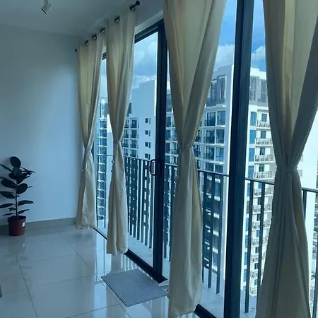 Horizon Suite At Trefoil Setia Alam Shah Alam Exterior photo