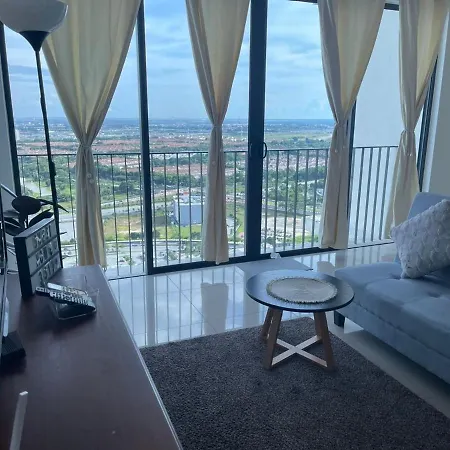 Horizon Suite At Trefoil Setia Alam Shah Alam Exterior photo